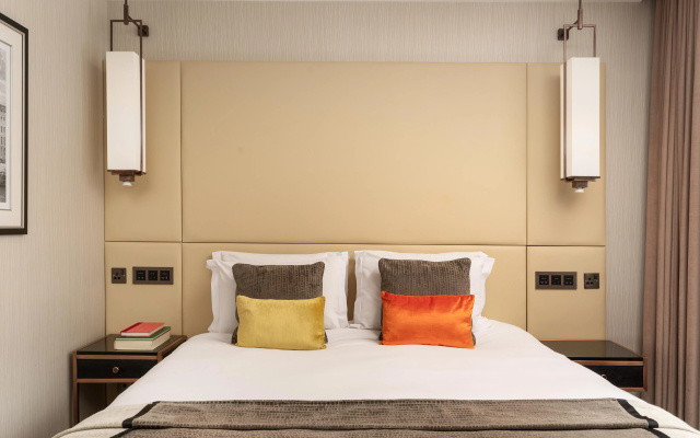 Montcalm Royal London House, London City