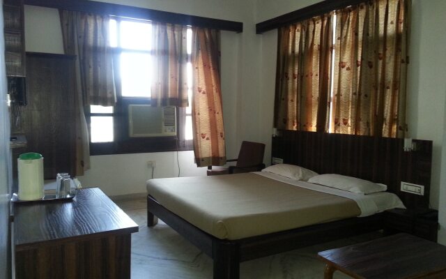 Hotel Garden View Nathdwara Pure Veg