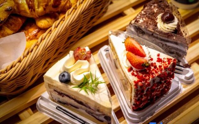 Campanile Nanjing South Railway Station Daming Road Subway Station