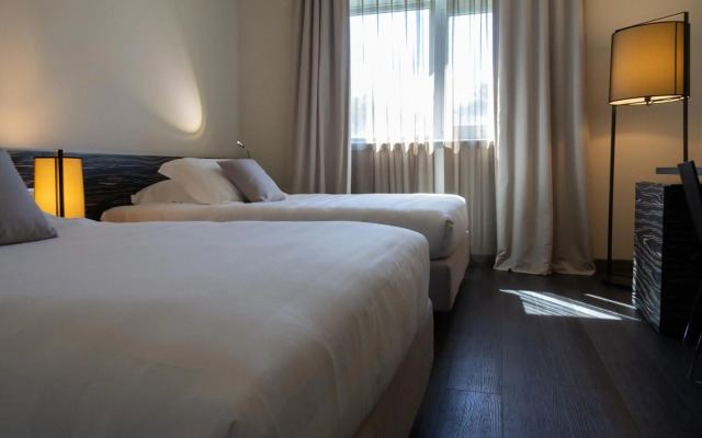 G Hotel