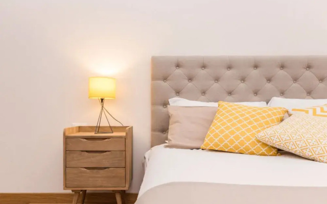 All'ombra del grattacielo