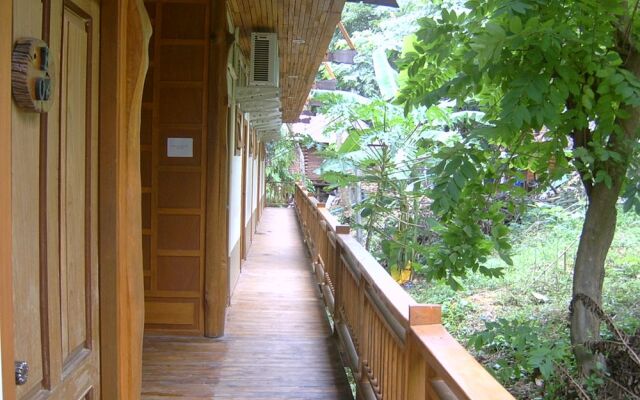 Phuttachot Resort Phi Phi