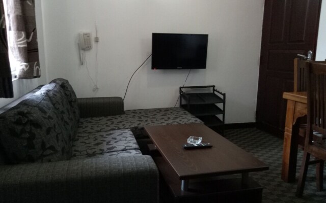 Everglow Apartment