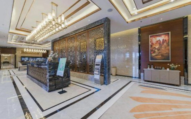 Yun-Ray Hotel