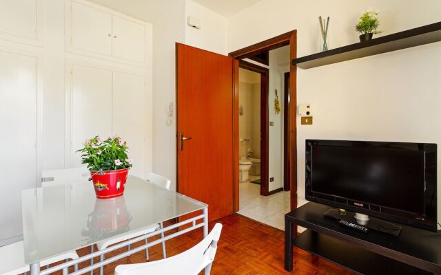 Le Palme Apt with Terrace and Sea View