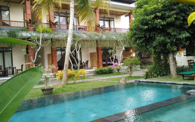 Nyoman Sandi Guest House