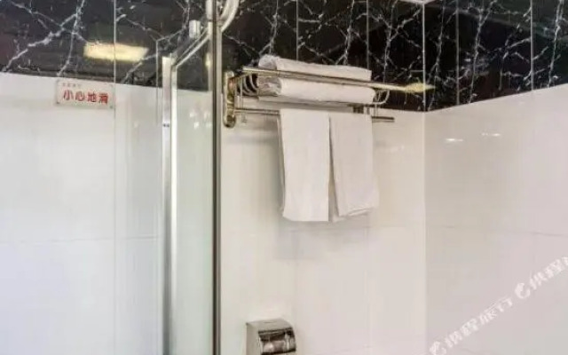 Jinyue Business Hotel