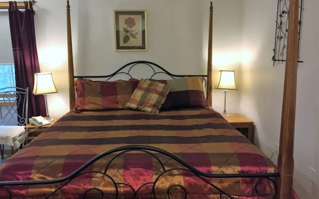 Abbey Archway Inn