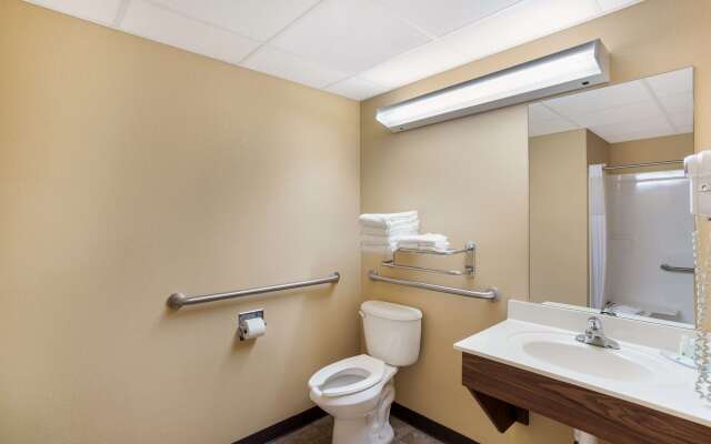 Quality Inn and Suites Monterey, TN - Crossville, TN