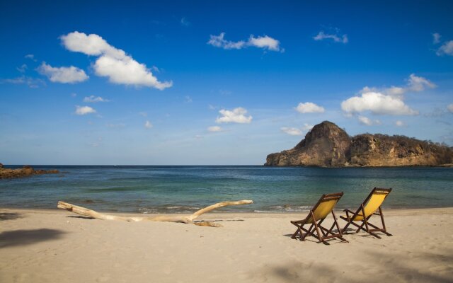 Aqua Oceanfront Resort & Residences
