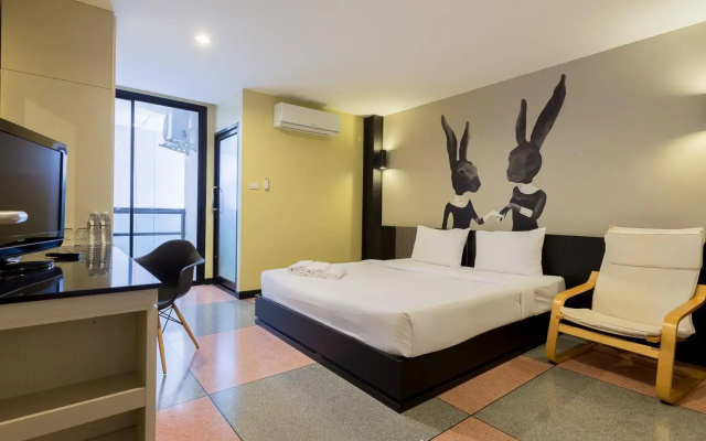 Pentahug Hotel