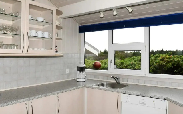7 Person Holiday Home in Henne-by Traum