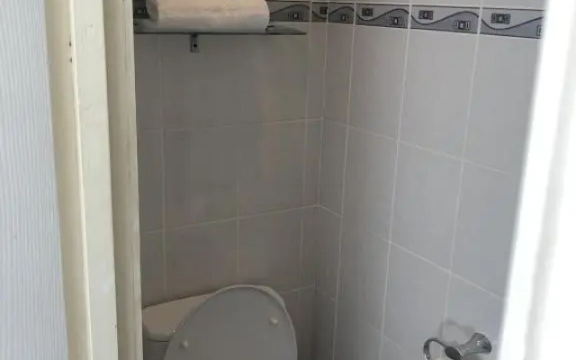 Spindrift Guest House - Adults Only