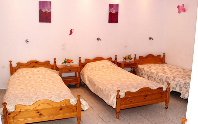 Marianthi Studios Stegna