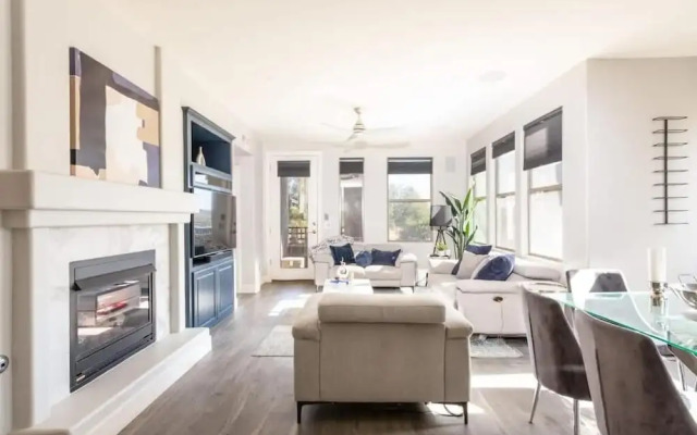 Scottsdale Condo Overlooking Golf Course