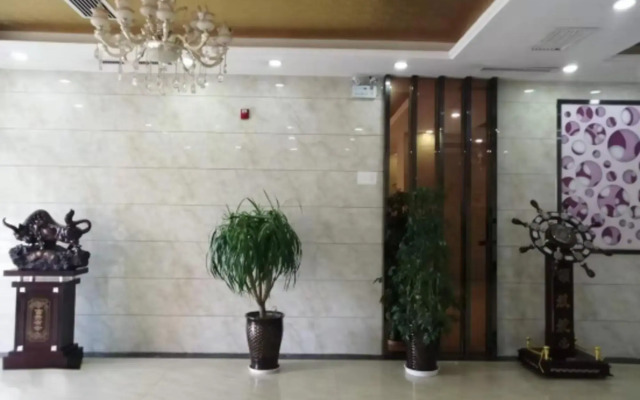 Shell Hotel (Linxia Central Plaza)