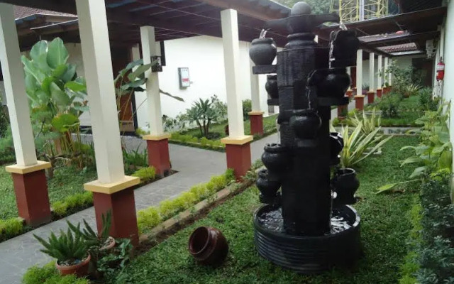 Ataya Hotel