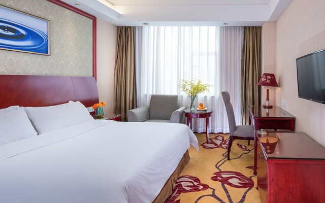 Vienna Hotel Shenzhen Bao'an Chuangye Road