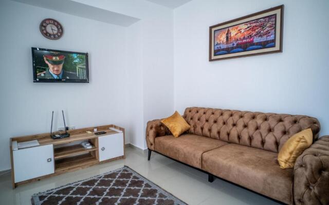 Beautiful Two-bedroom Apartment with Sea and Mountain views Sel 8-5