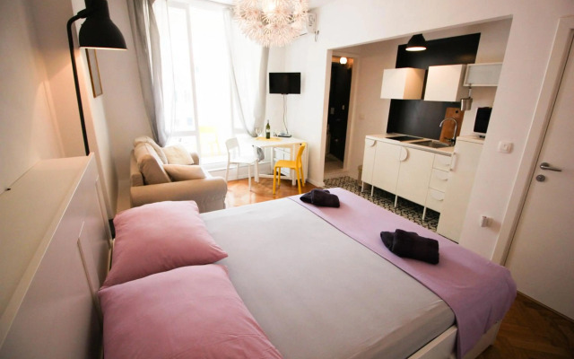 Luxury living Apartments