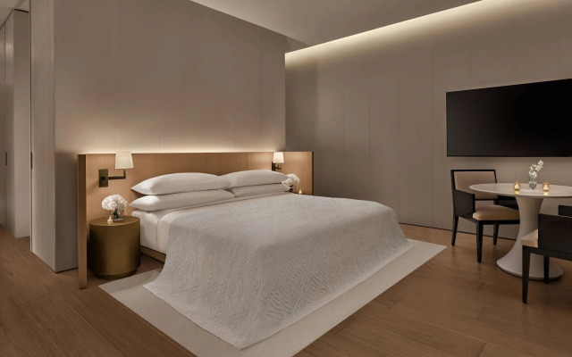 The Singapore EDITION