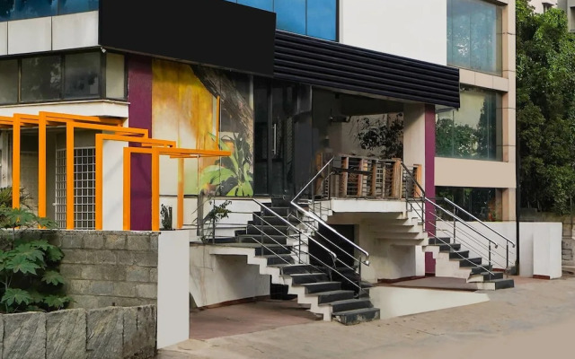 Cosy Stays at HBR Layout