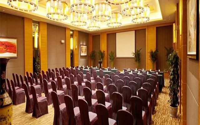 Gold Time Hotel