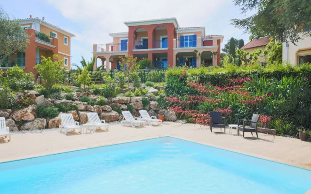 Apartment in Provence With Pool & Golf