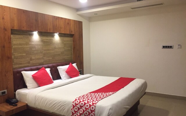 OYO 17102 Hotel Azure Park