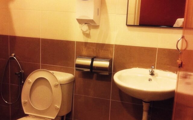 Reintree Lodge Hotel