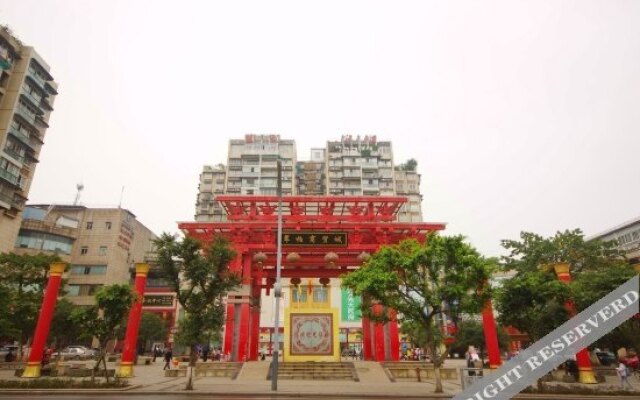 Chengzhong Blue Sky Hotel