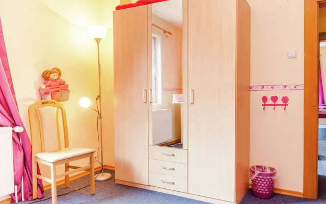 Luxurious Holiday Home in Hulsa Near Forest