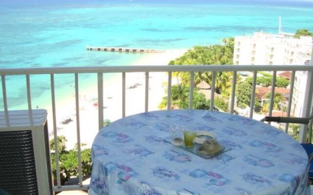 Ocean Suite Beach Front at Mobay Club