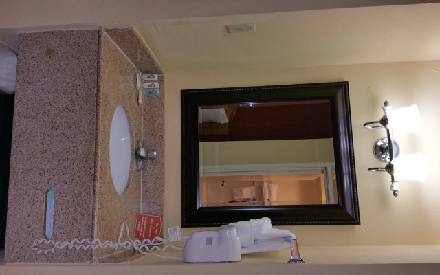 Quality Inn I-70 at Wanamaker