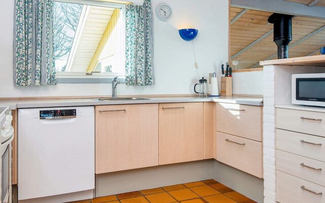 6 Person Holiday Home in Hemmet