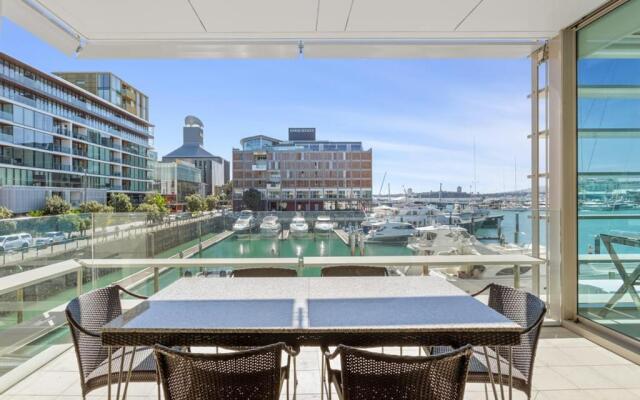 Gorgeous 2BR in Wynyard Quarter by Zodiak Stays