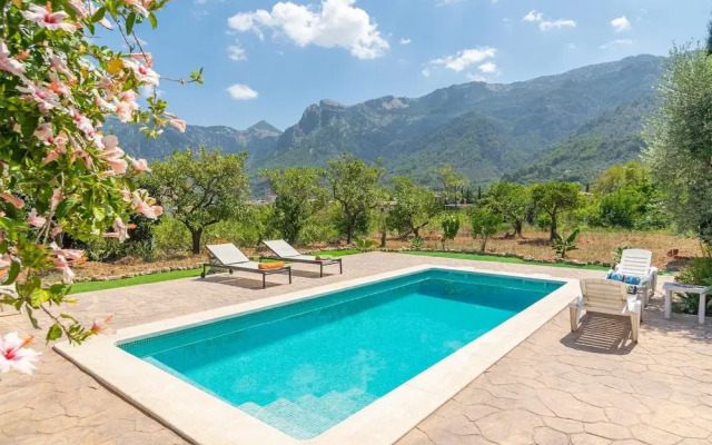 Villa Frontera in S Ller