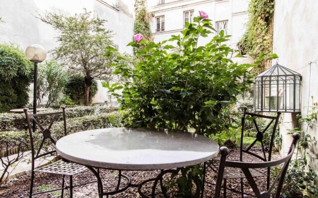 Beautiful apartment 10 minutes from Notre-Dame