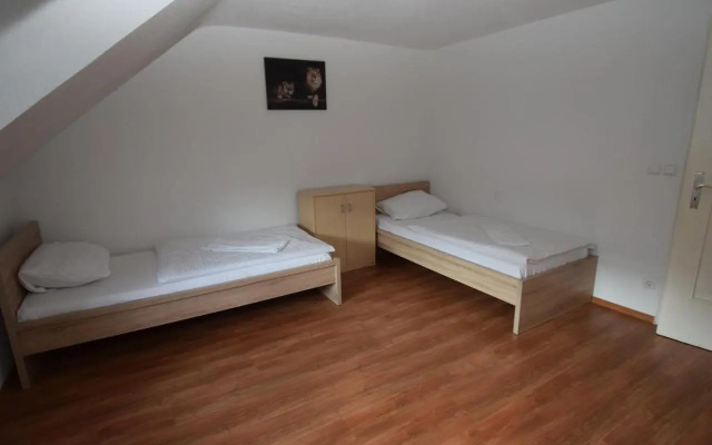 AB Apartment 06