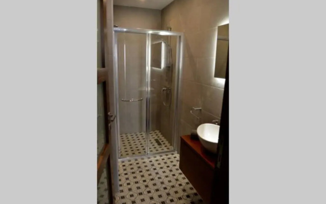 Sliema, Stylish 2 Bedroom Apartment with Parking