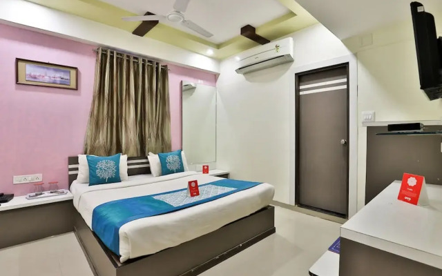 OYO 2389 Hotel The Grand Pritam