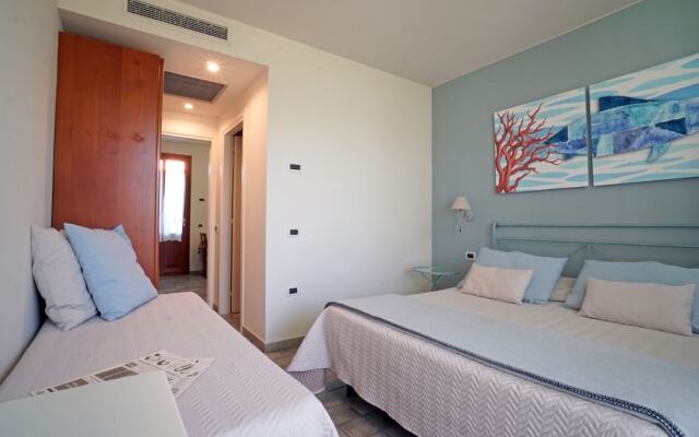 Residence con piscina a 450 mt dal mare