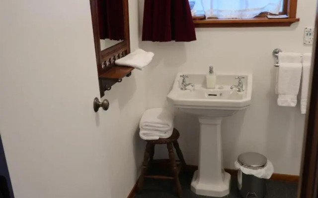 The Tinkers Cottage