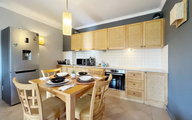 Stunning 2-bed Apartment in Sozopol