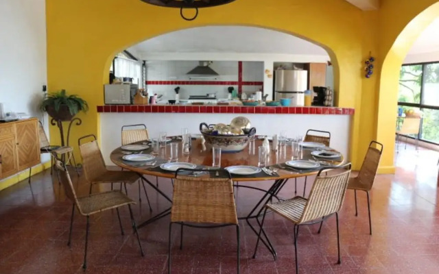 LA Casa MÁS Bonita DE Teques - 30 Personas