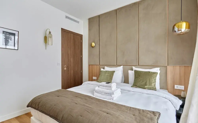 Exceptional 3 Bedrooms Apartment Heart of Paris