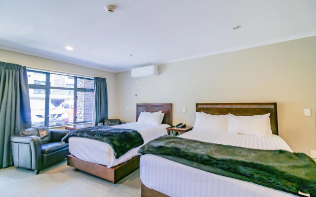 Aotea Motor Lodge – Guest Rooms – Wanganui