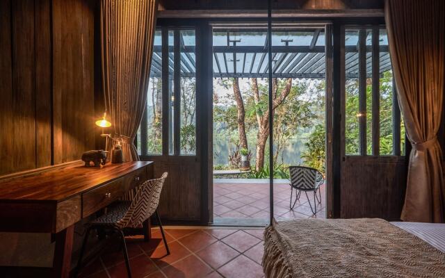 Periyar River lodge