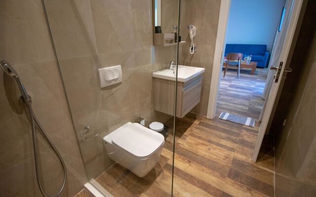 Blue Marine Hotel