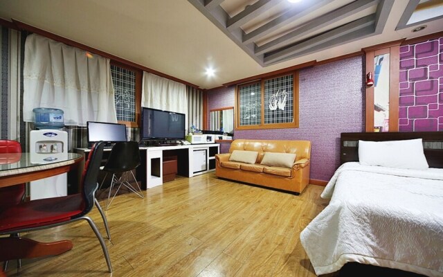 Changwon Masan White